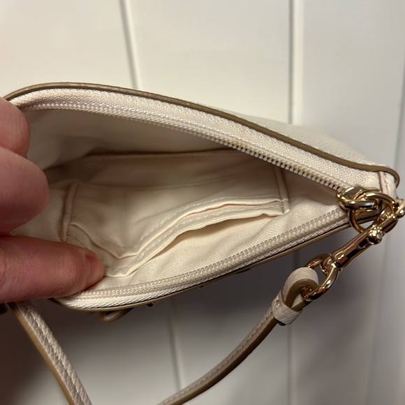 Coach Wristlet - Picture 4 of 4